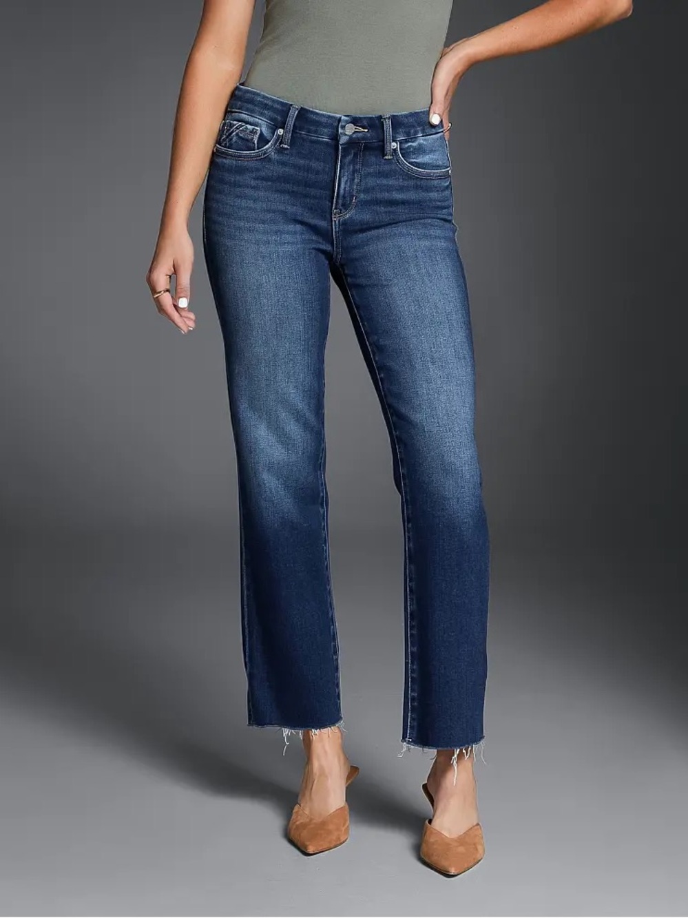 NWT Buckle Black Women's Fit No. 53 Cropped Straight Stretch Jean size 30